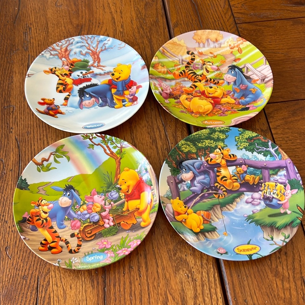 Winnie the Pooh  all seasons display only plates